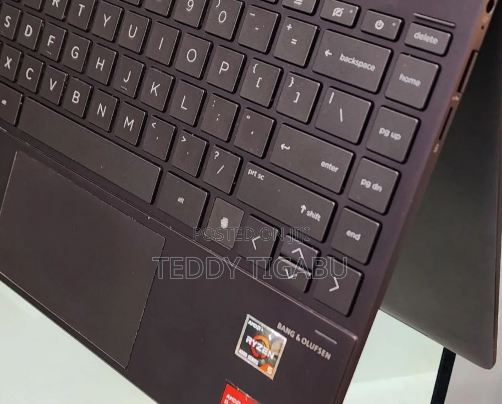 New Laptop HP Envy X360 8GB AMD Ryzen 5 SSD 256GB