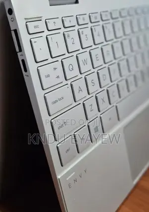New Laptop HP Envy X360 8GB Intel Core I7 SSD 512GB