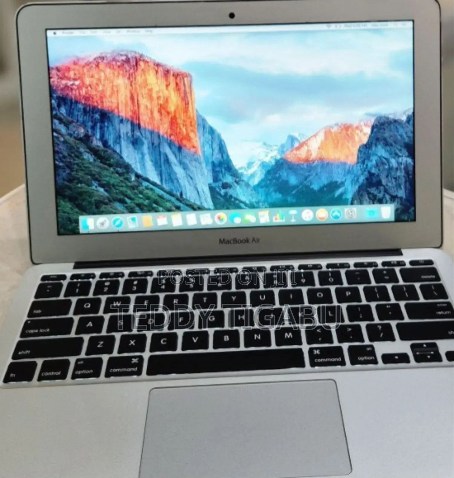New Laptop Apple MacBook Air 4GB Intel Core I5 SSD 128GB