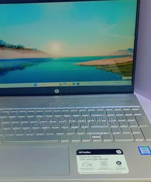 New Laptop HP Pavilion 15 8GB Intel Core I7 SSD 256GB