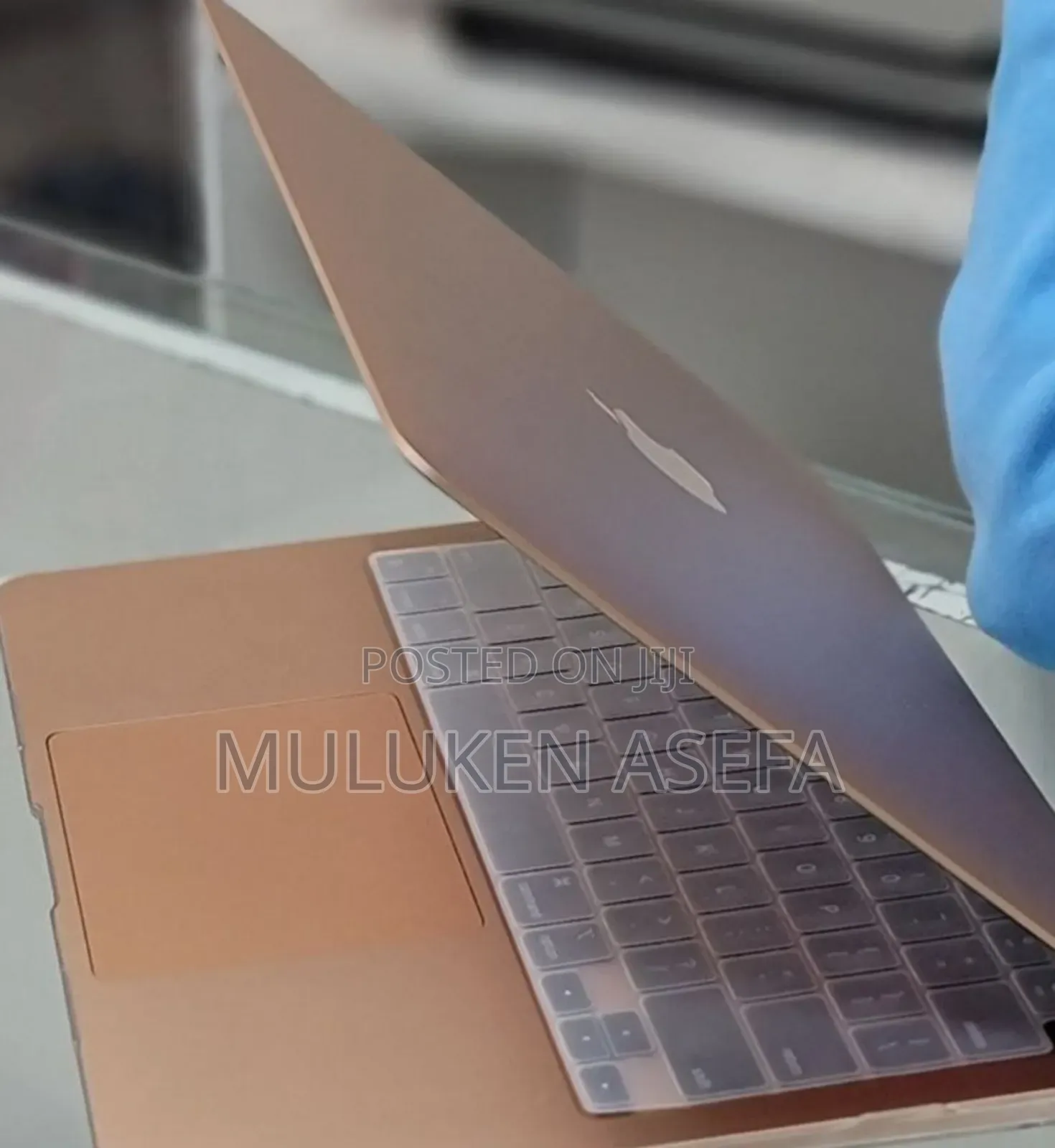 New Laptop Apple MacBook Pro 2019 8GB Intel Core I5 SSD 256GB