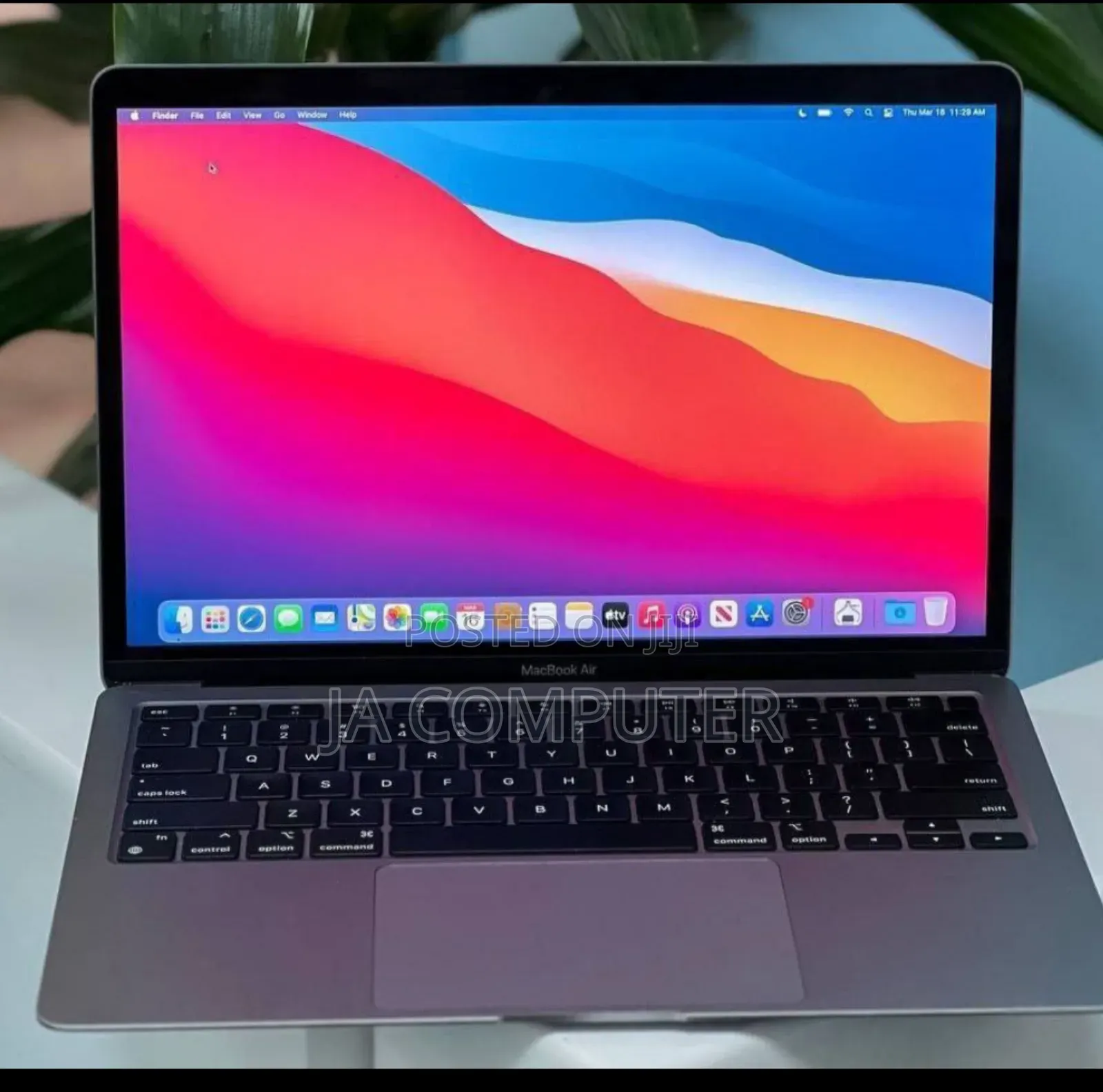 New Laptop Apple MacBook Pro 2020 16GB Intel Core I5 SSD 512GB