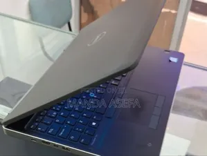 New Laptop Dell 16GB Intel Core I7 SSD 512GB