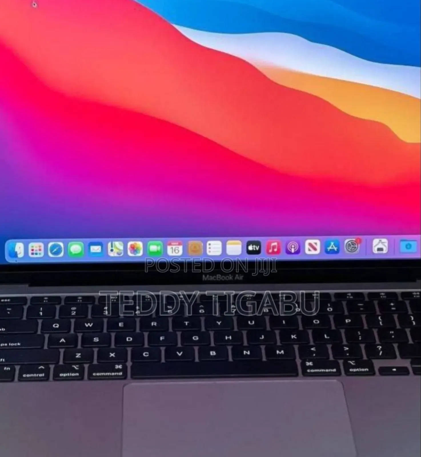 New Laptop Apple MacBook Pro 16GB Intel Core I5 SSD 512GB