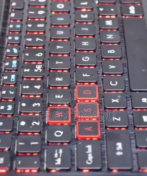 New Laptop Acer Predator Helios 300 16GB Intel Core I7 SSD 256GB