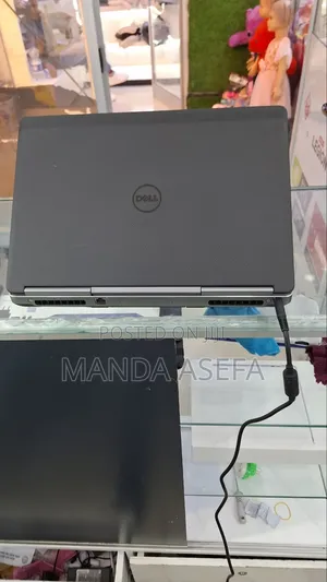 New Laptop Dell 16GB Intel Core I7 SSD 512GB