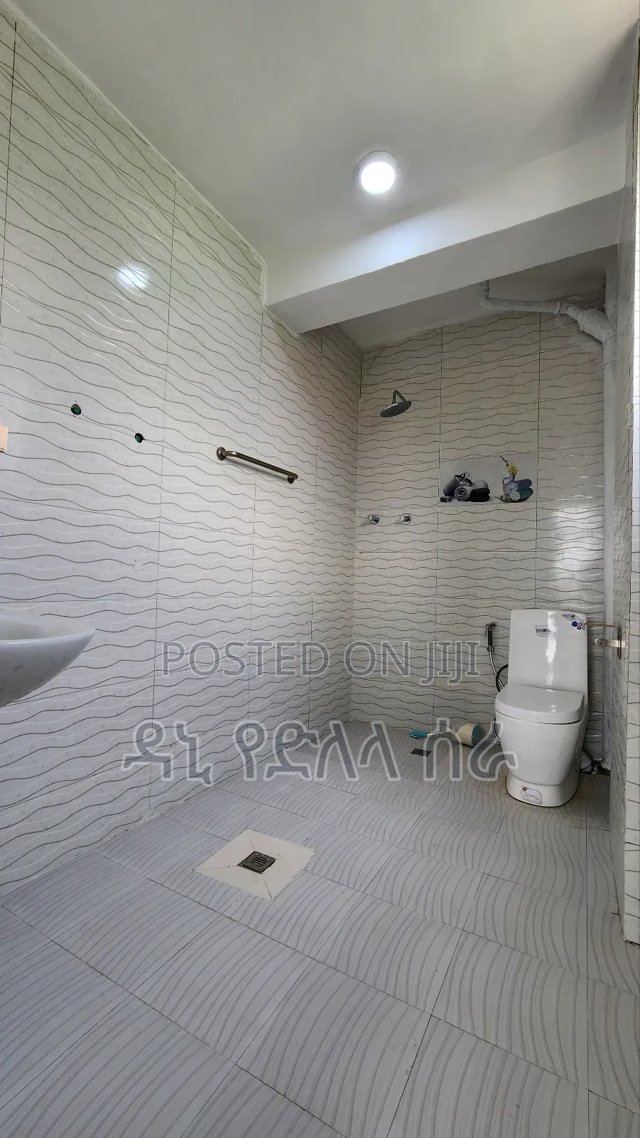 Furnished 3bdrm Condo in አዲስ አበባ, Bole for sale