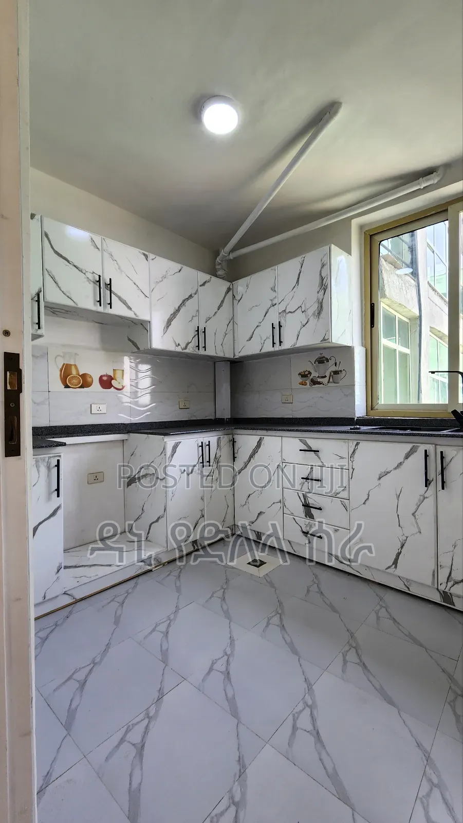 Furnished 3bdrm Condo in አዲስ አበባ, Bole for sale