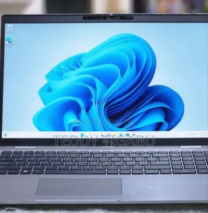 New Laptop Dell Latitude 5540 16GB Intel Core I7 SSD 512GB