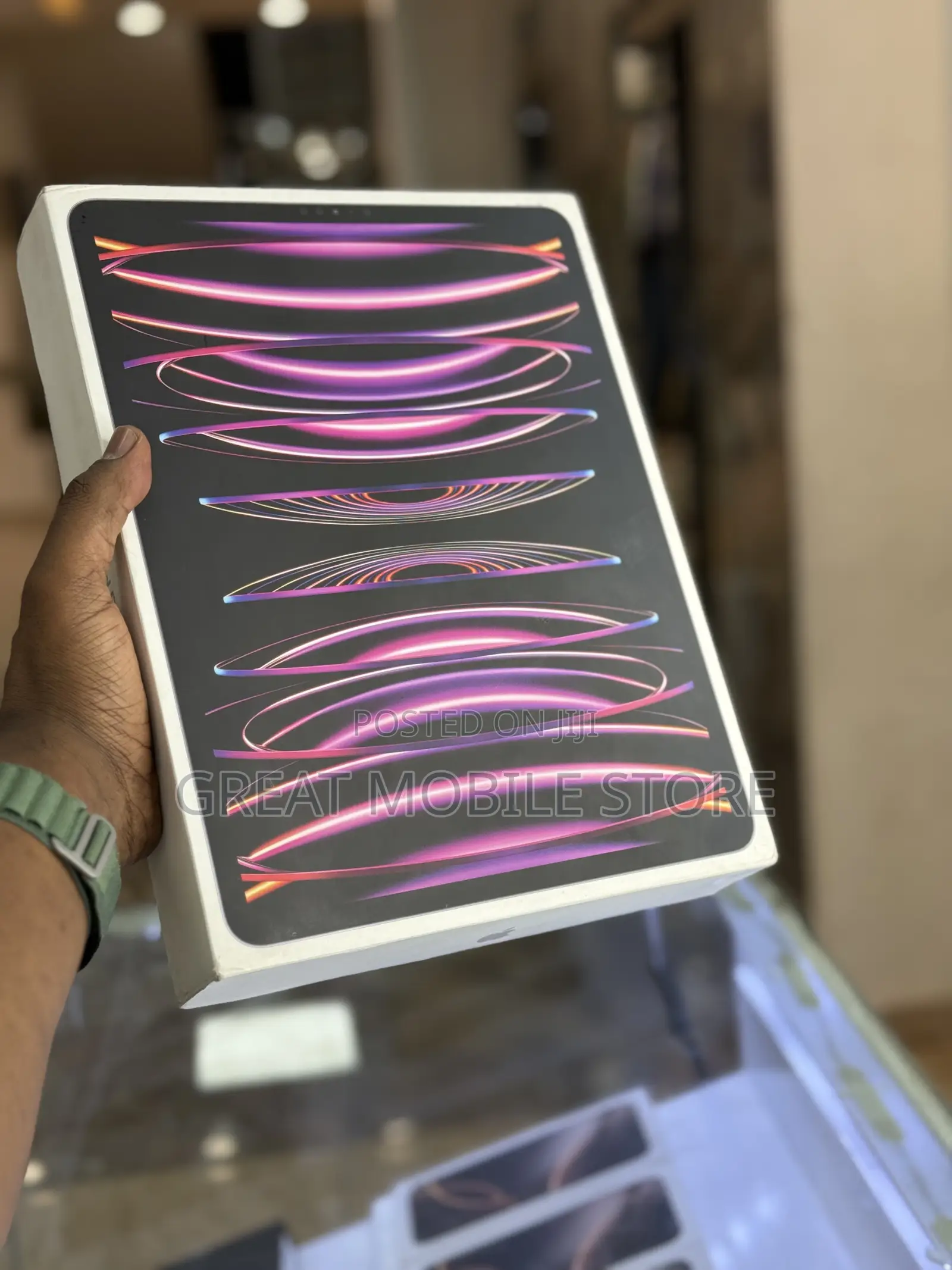 New Apple iPad Pro 12.9 (2022) 512 GB Silver