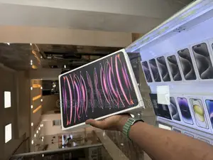 New Apple iPad Pro 12.9 (2022) 512 GB Silver