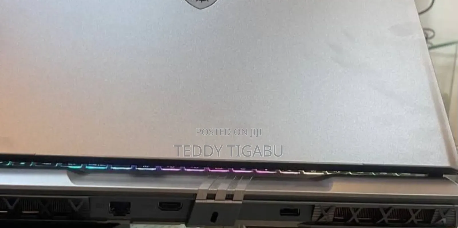 New Laptop MSI Vector 17 HX AI A2XWJG 16GB Intel Core Ultra 7 SSD 1T