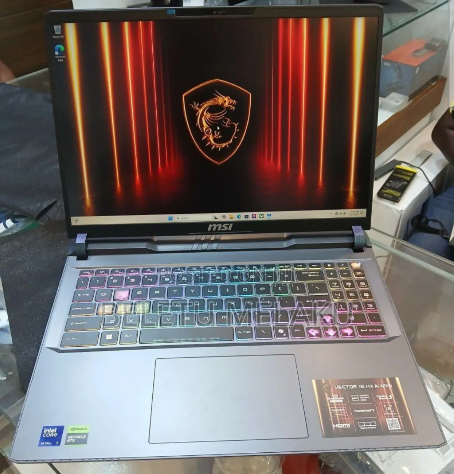 New Laptop MSI 16GB Intel Core Ultra 7 SSD 1T