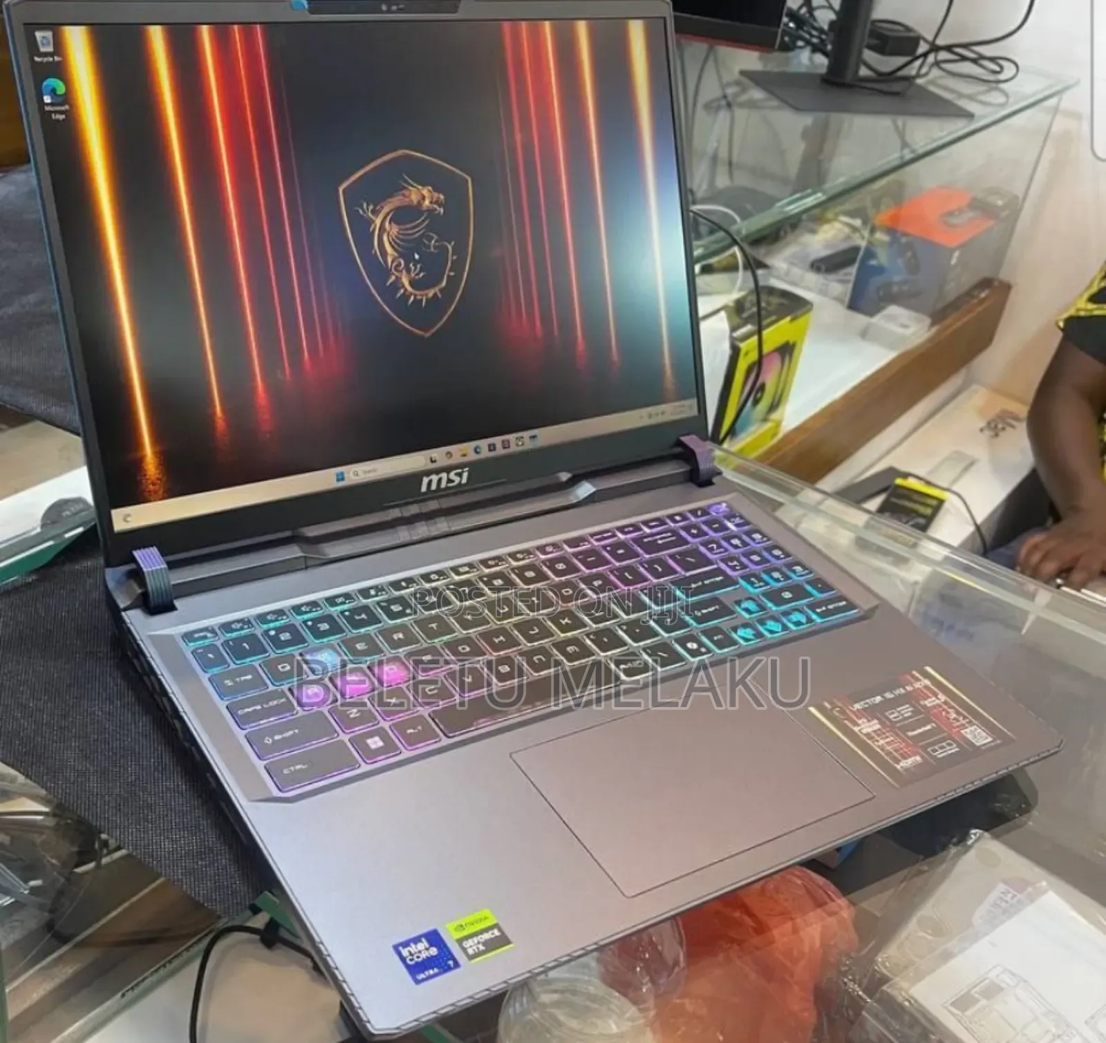 New Laptop MSI 16GB Intel Core Ultra 7 SSD 1T
