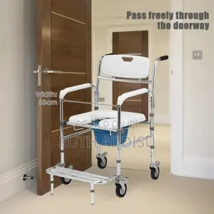 Mini Wheel Commode Chair來到commode Chair With Four Whe New