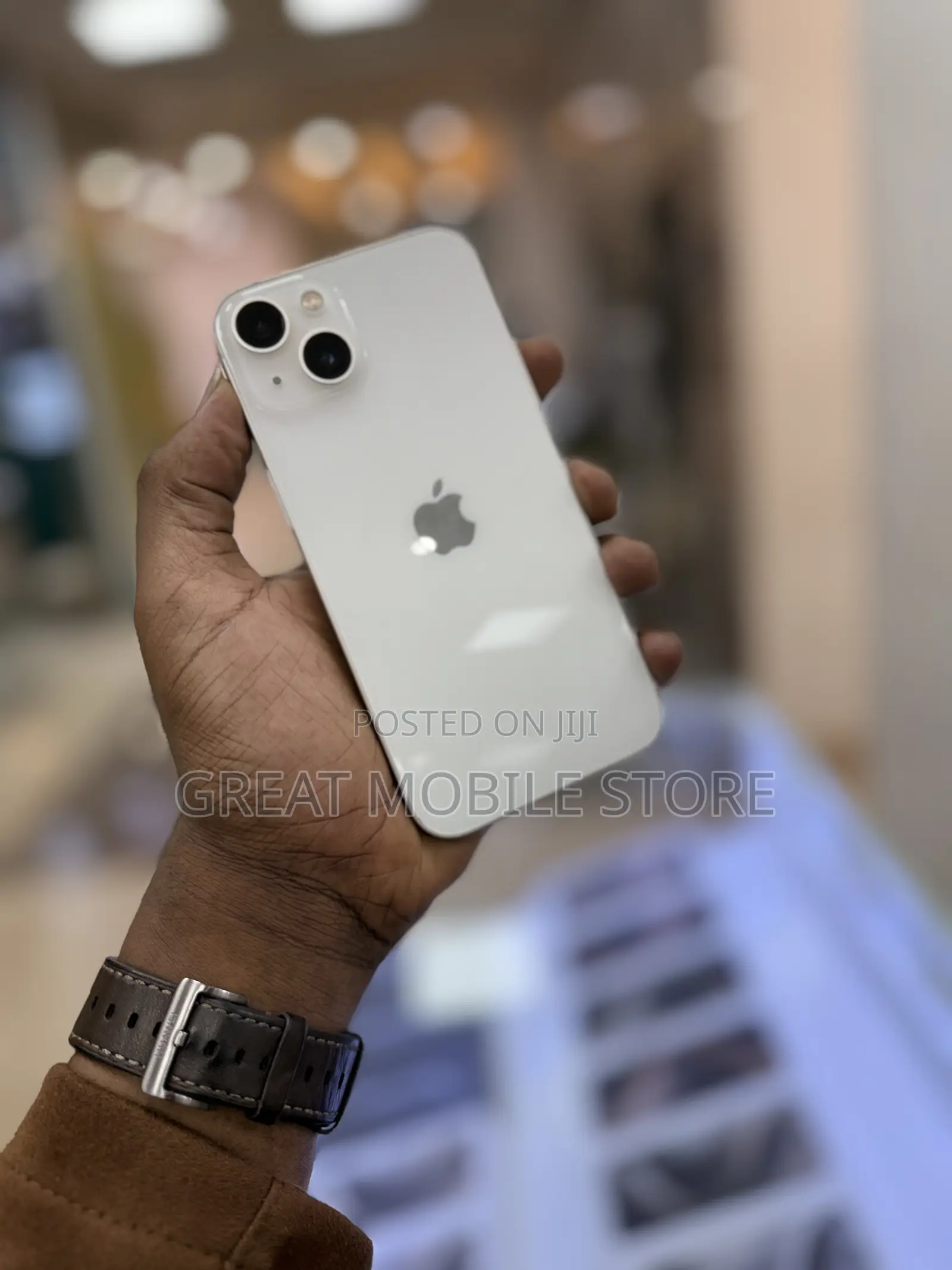 New Apple iPhone 13 128 GB Silver