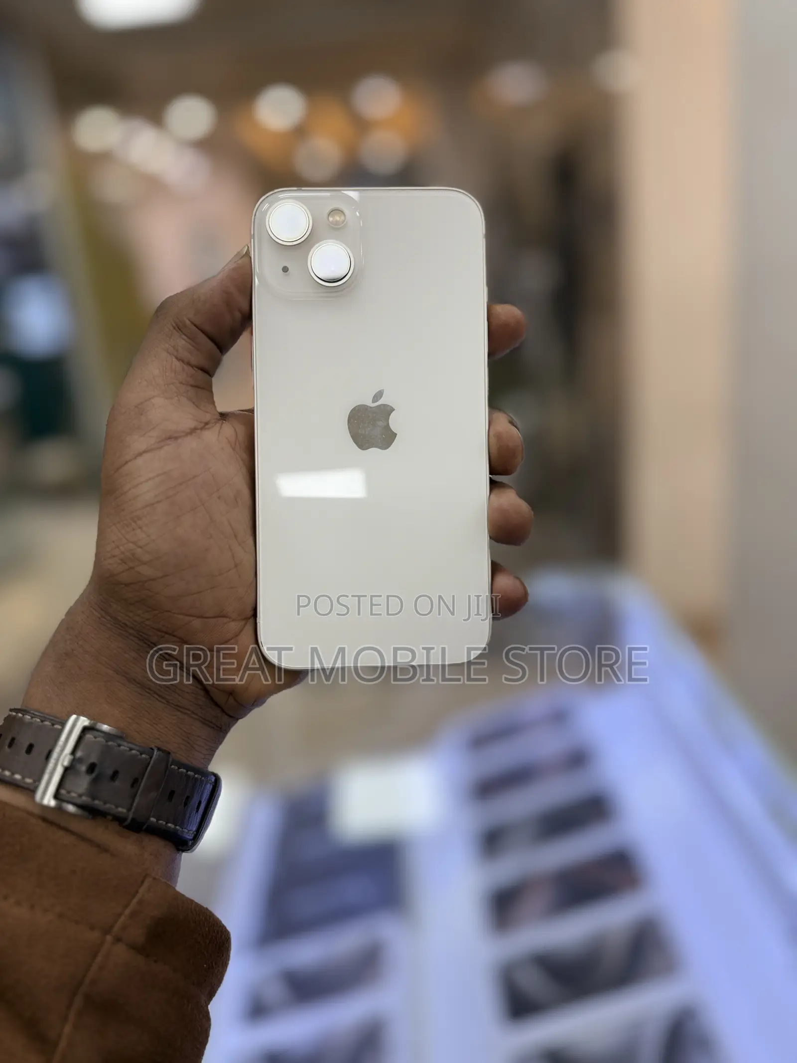 New Apple iPhone 13 128 GB Silver