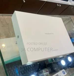 New Laptop Apple MacBook Pro 2022 M2 16GB Apple M2 SSD 4T