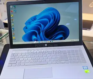 Photo - New Laptop HP 16GB Intel Core I7 SSD 512GB