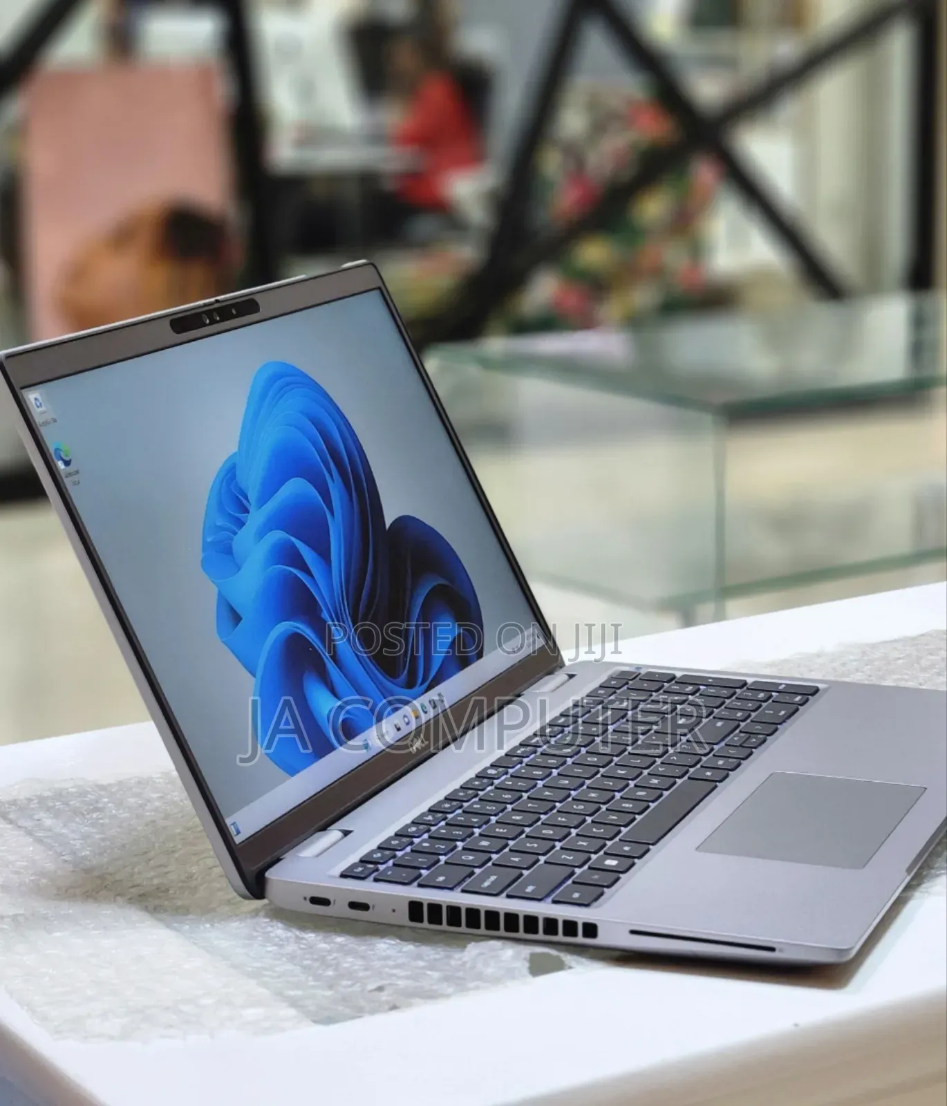 New Laptop Dell Latitude 5540 16GB Intel Core I7 SSD 512GB