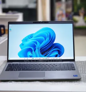 Photo - New Laptop Dell Latitude 5540 16GB Intel Core I7 SSD 512GB