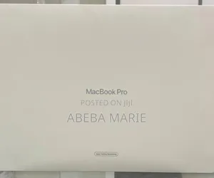 New Laptop Apple MacBook Pro 2023 M2 16GB Apple M2 SSD 4T