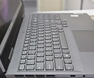 New Laptop Lenovo LOQ 15ARP9 16GB AMD Ryzen 7 SSD 512GB