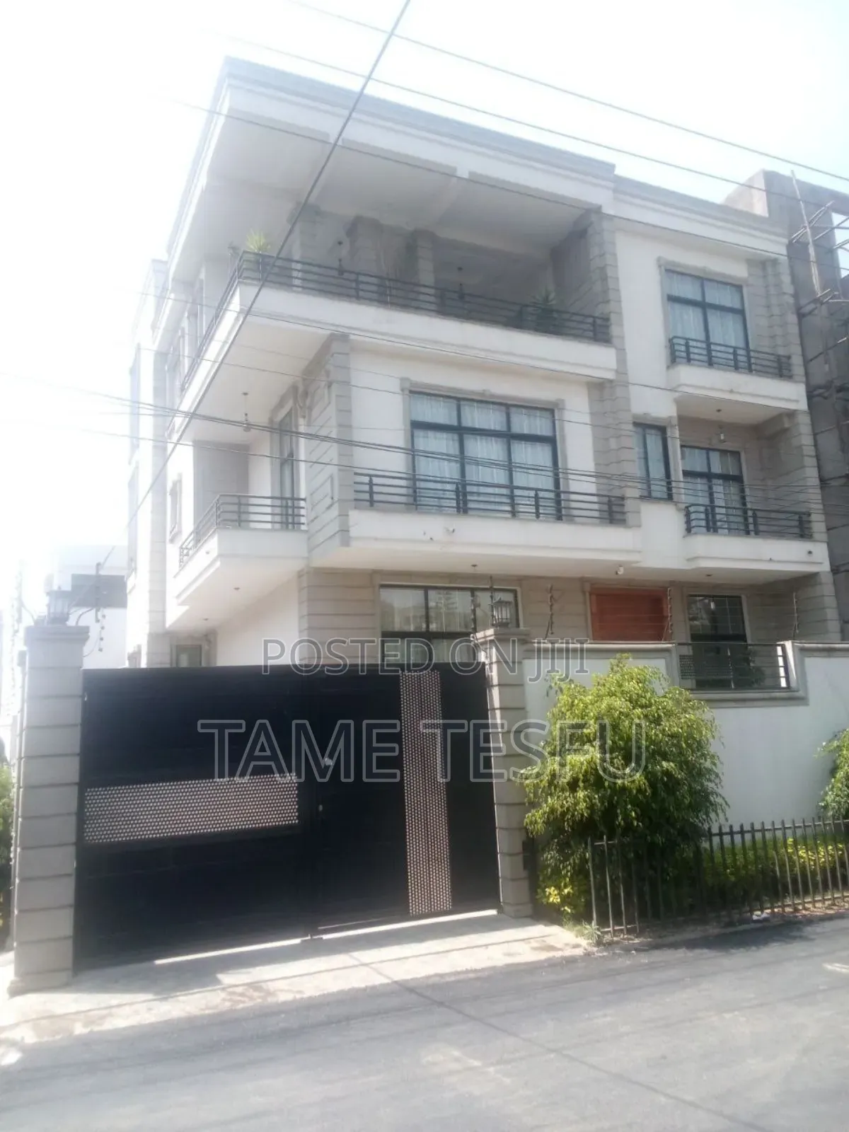 Furnished 9bdrm House in Badume Sunshine, Bole for sale