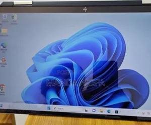 New Laptop HP Spectre 16GB Intel Core I7 SSD 1T