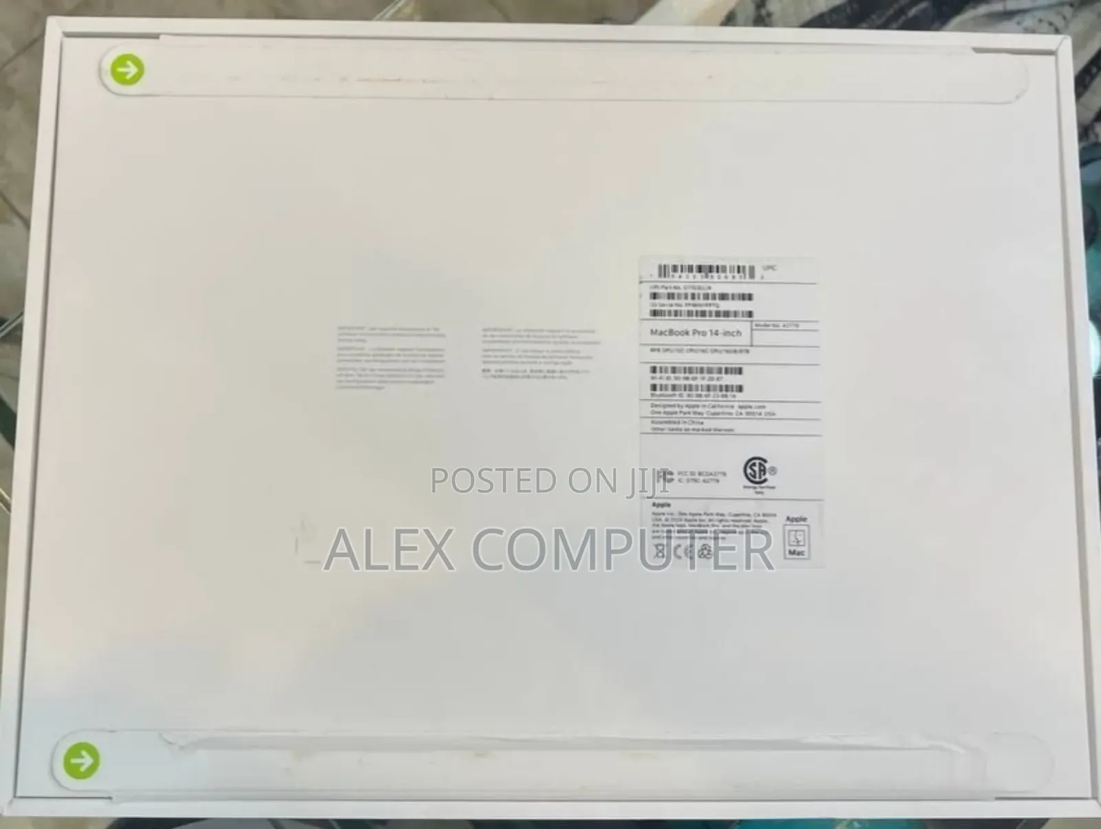 New Laptop Apple MacBook Pro 2022 M2 16GB Apple M2 SSD 1T