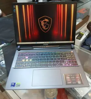 New Laptop MSI Vector 17 HX AI A2XWJG 16GB Intel Core Ultra 7 SSD 1T