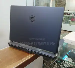 New Laptop MSI Vector 17 HX AI A2XWJG 16GB Intel Core Ultra 7 SSD 1T