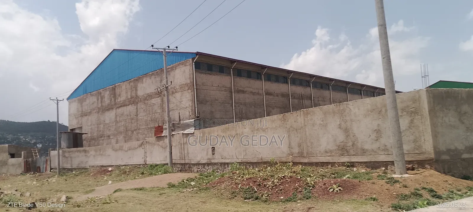 የሚከራይ 10000 ካሬ ላይ ያረፈ መጋዘን