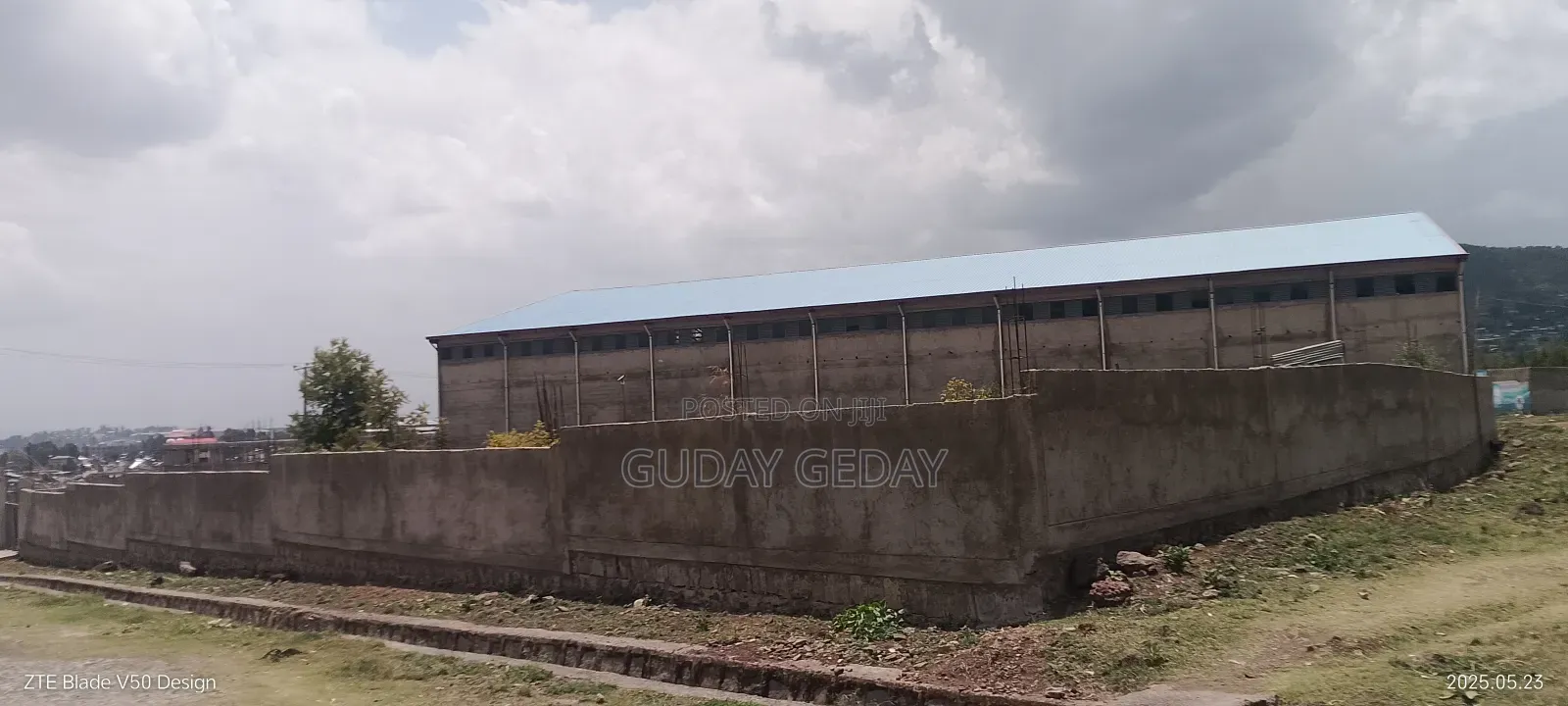 የሚከራይ 10000 ካሬ ላይ ያረፈ መጋዘን