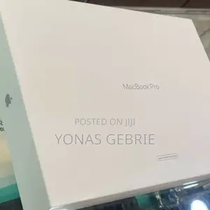 Photo - New Laptop Apple MacBook Pro 2023 M2 Pro 14-Inch 16GB Apple M2 SSD 4T