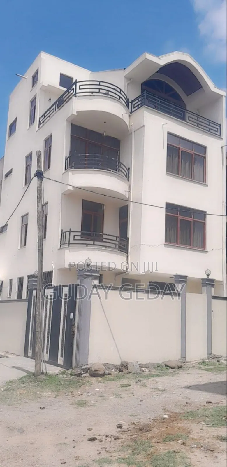Furnished 3bdrm Mansion in Akaky Kaliti for sale
