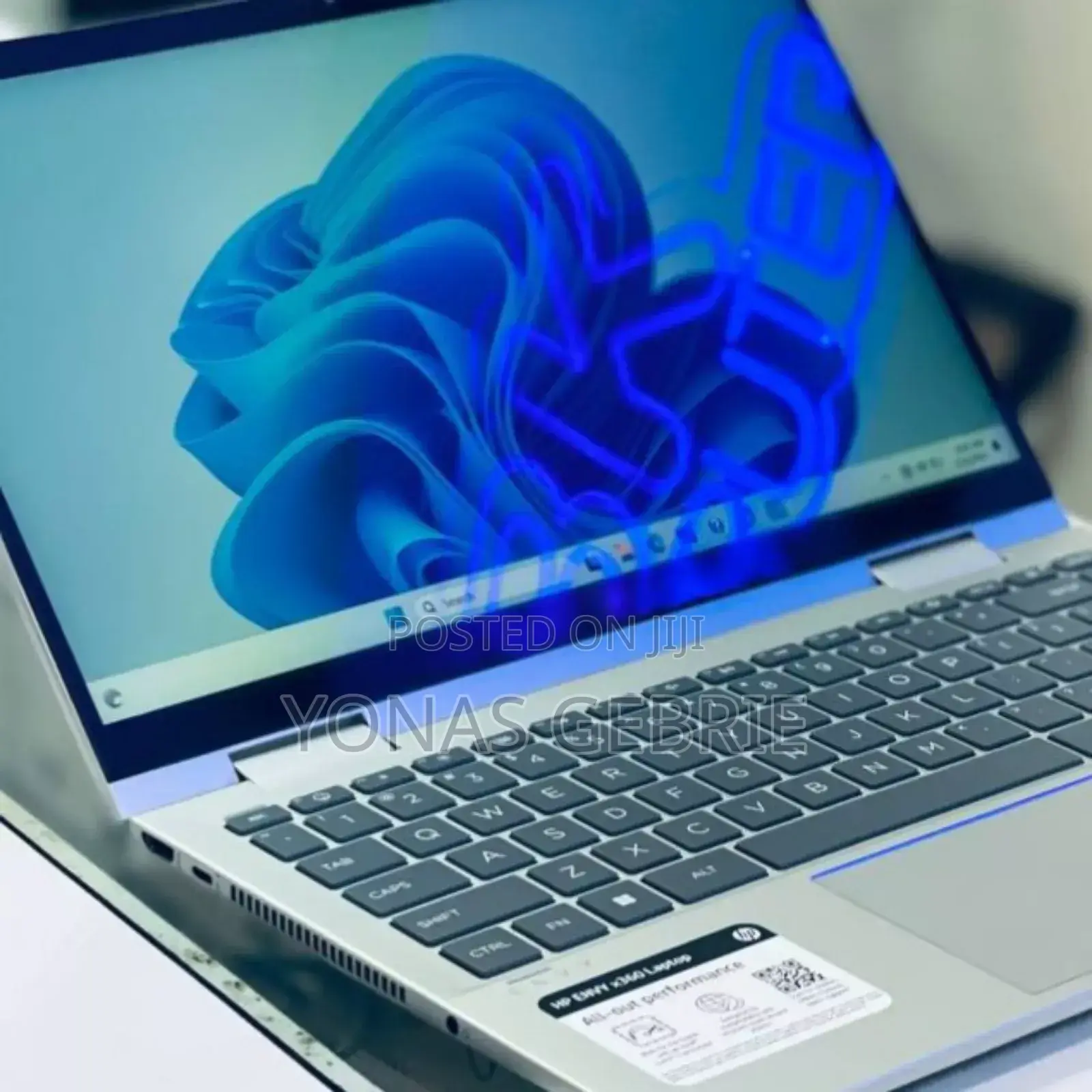 New Laptop HP Envy X360 8GB SSD 512GB