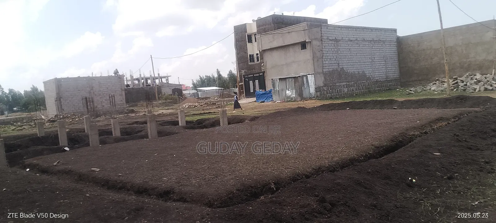 ቃሊቲ ዩኒሳ አደባባይ 140 ካሬ ባዶ ቦታ