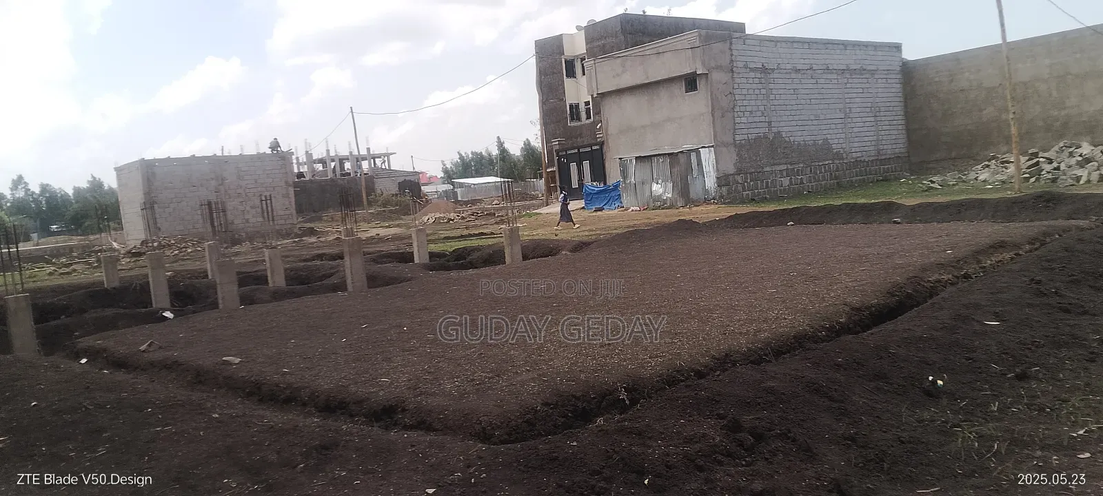 ቃሊቲ ዩኒሳ አደባባይ 140 ካሬ ባዶ ቦታ