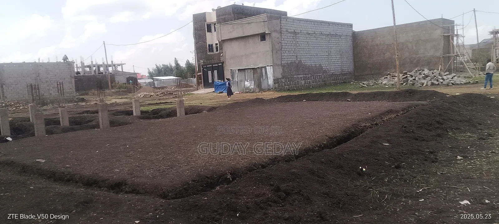 ቃሊቲ ዩኒሳ አደባባይ 140 ካሬ ባዶ ቦታ