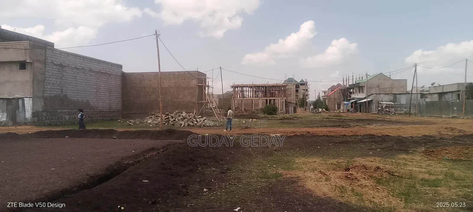 ቃሊቲ ዩኒሳ አደባባይ 140 ካሬ ባዶ ቦታ