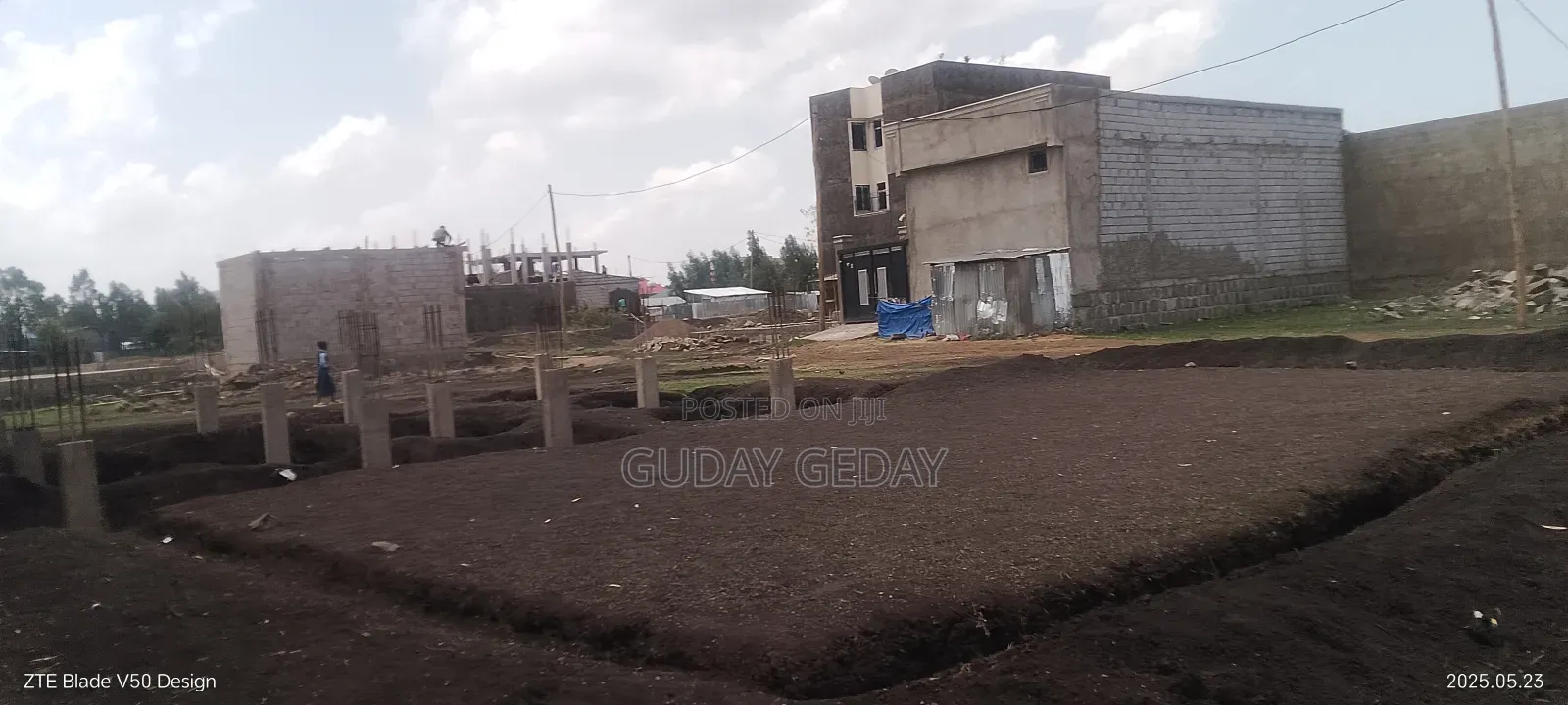 ቃሊቲ ዩኒሳ አደባባይ 140 ካሬ ባዶ ቦታ