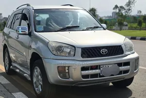 Photo - Toyota RAV4 2005 Silver