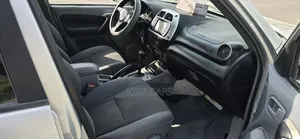 Toyota RAV4 2005 Silver