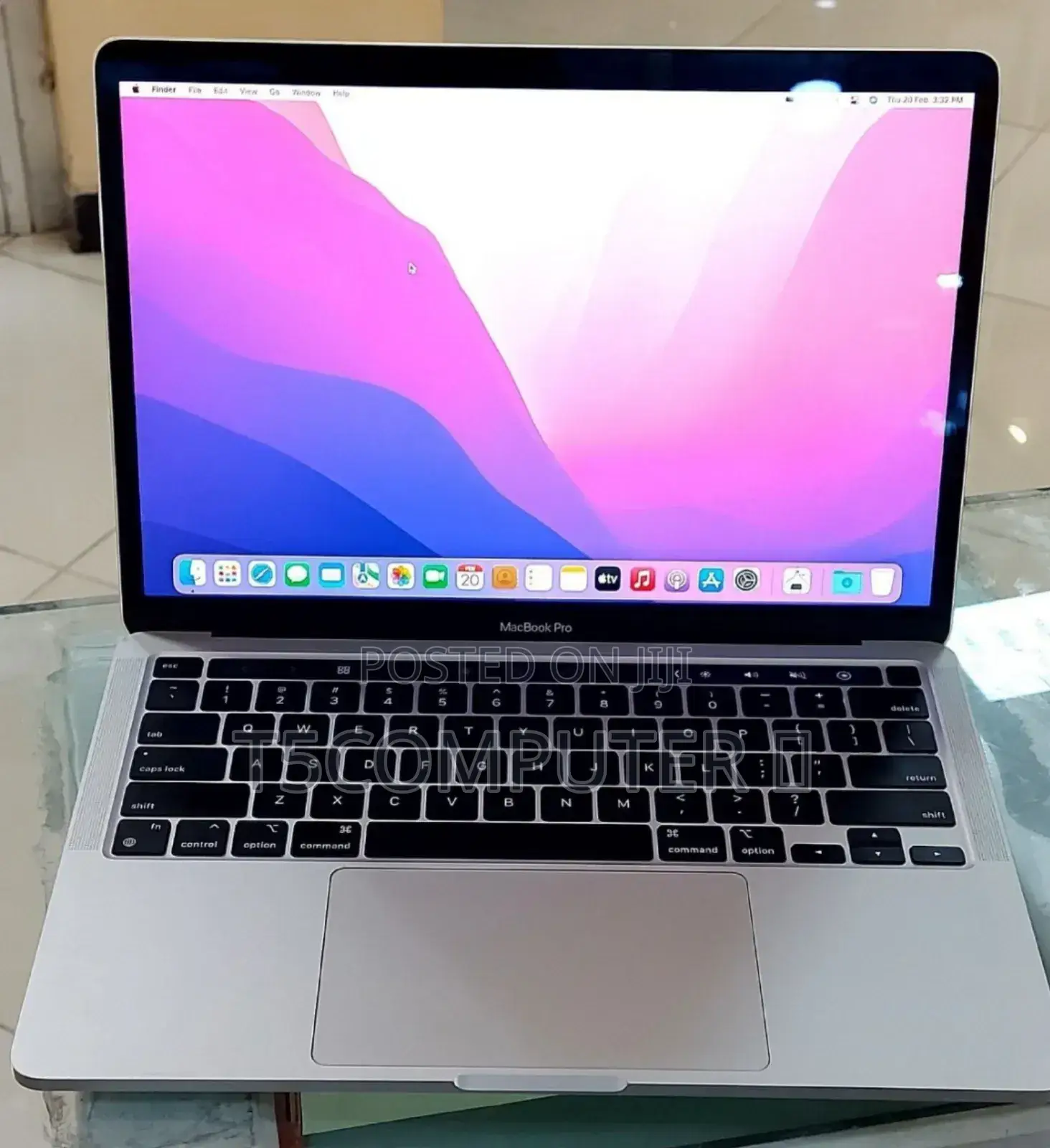 New Laptop Apple MacBook Pro 2020 M1 8GB Apple M1 Pro SSD 512GB
