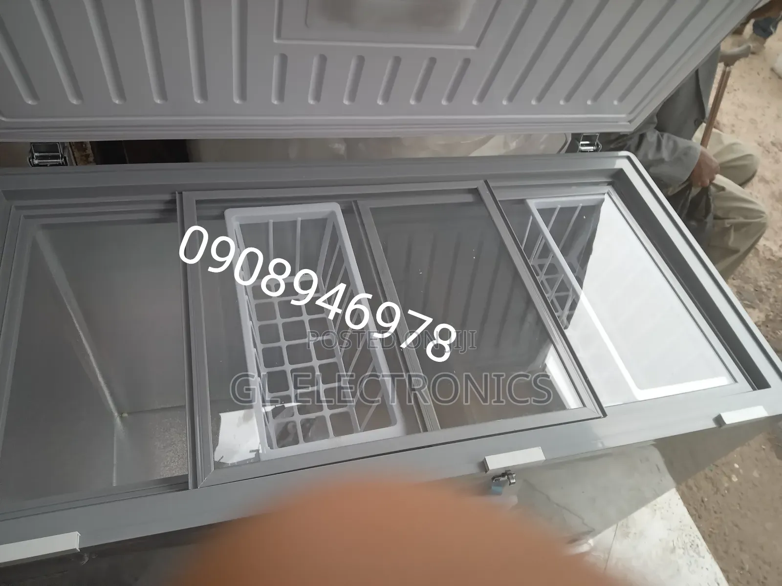 Everest Chest Freezer