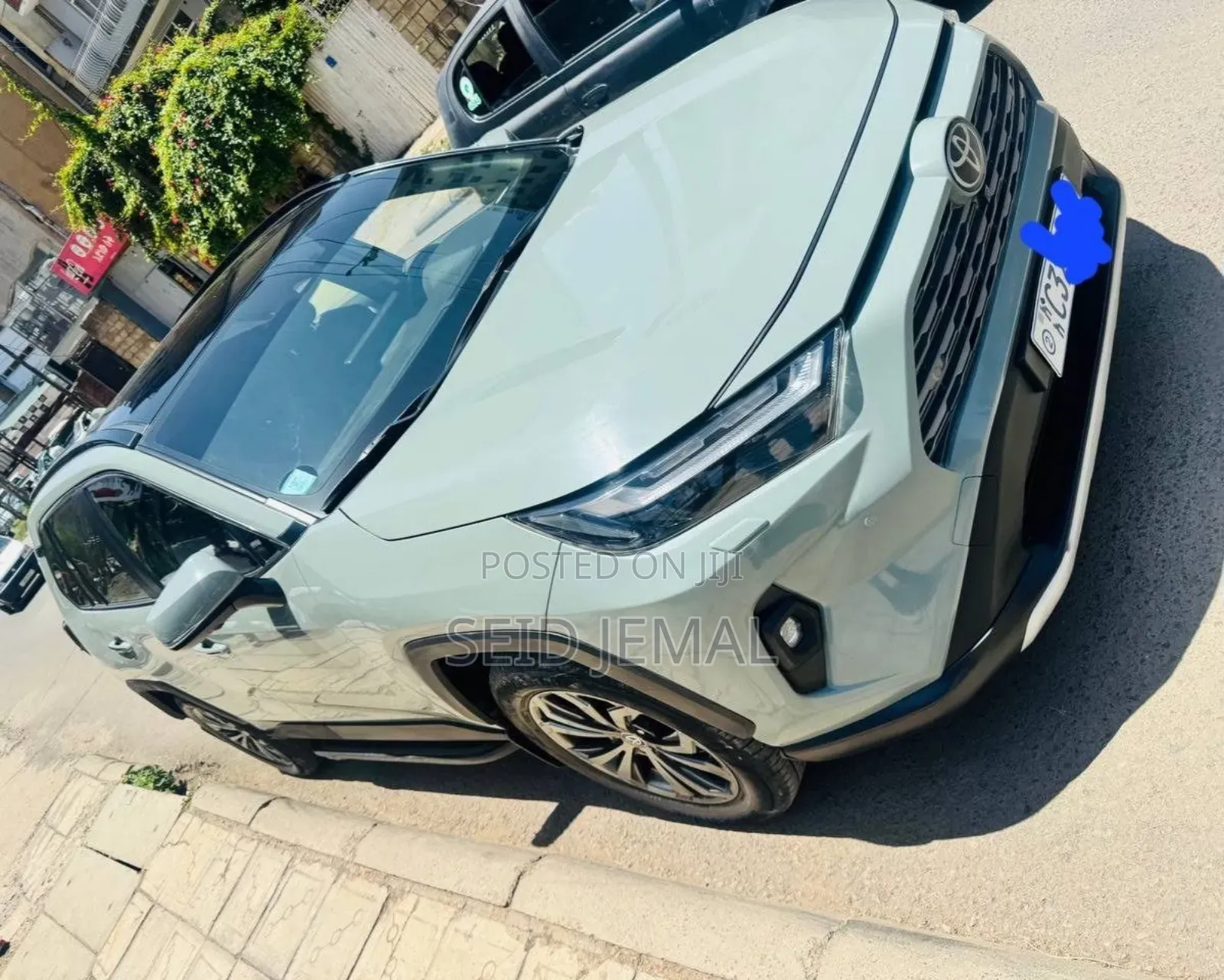 Toyota RAV4 2022 Green