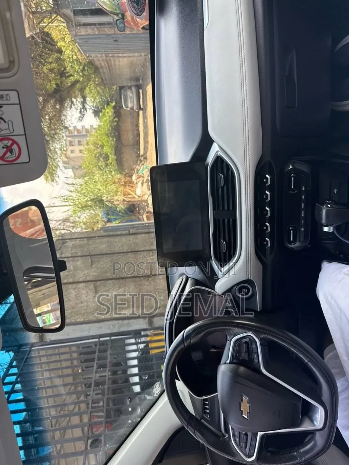 Chevrolet Captiva 2022 Silver