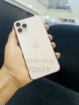Photo - Apple iPhone 11 Pro 64 GB Gold