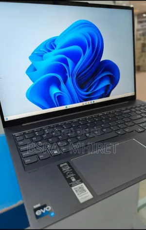 Photo - New Laptop Lenovo ThinkPad Yoga 32GB Intel Core I7 SSD 1T